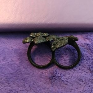 Torrid black flower 2 Finger ring size 11